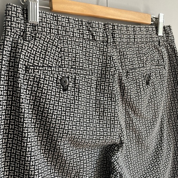 Gap Slim City Black & White Khakis, Size 8R - Picture 10 of 16